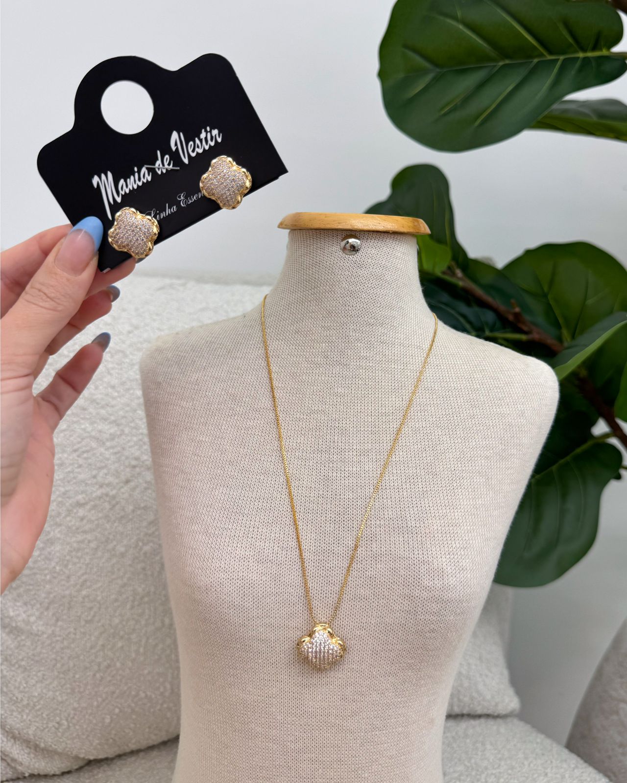 Conjunto Colar e Brinco Mania Essenza 124138