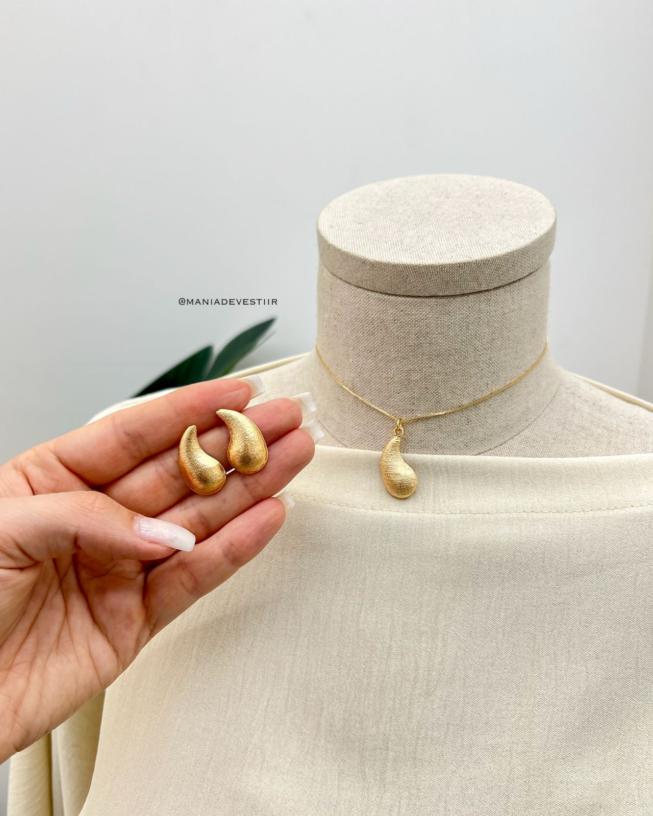 Conjunto Colar e Brinco Graci 95701