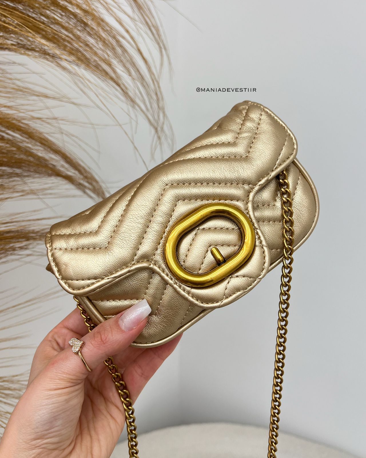 Bolsa Ivone Dourada 113636