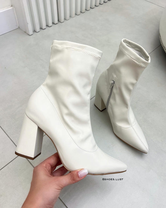 Bota Cano Curto Lust Shoes Andria Off White – 385664516