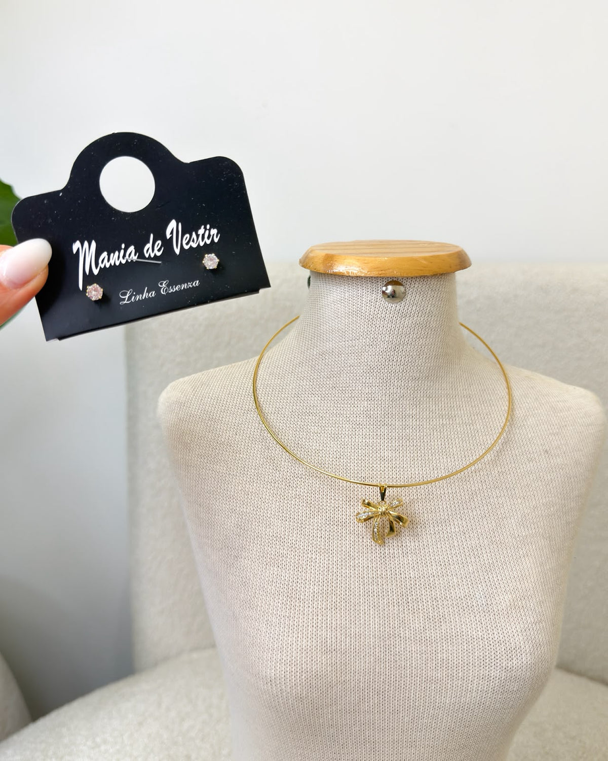 Conjunto Colar e Brinco Mania Essenza Dourado 137848