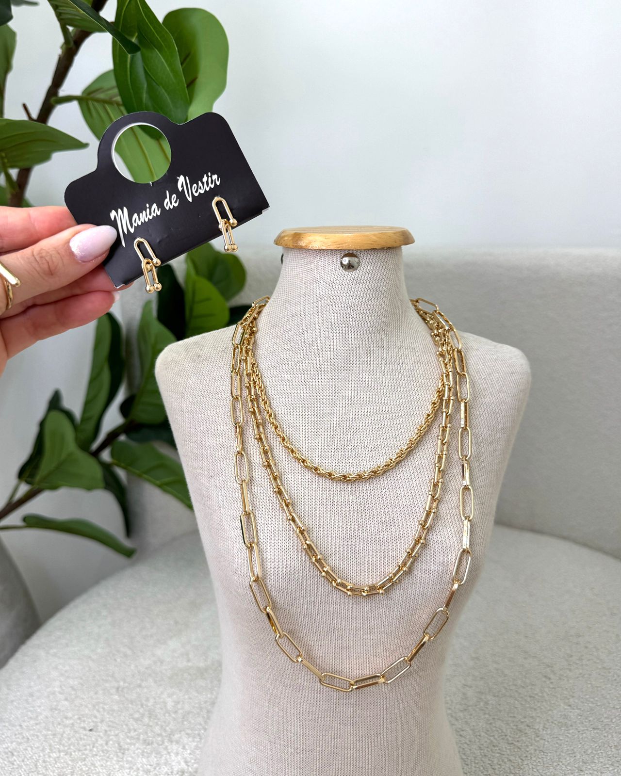 Conjunto Colar e Brinco Mania Essenza Dourado 120823