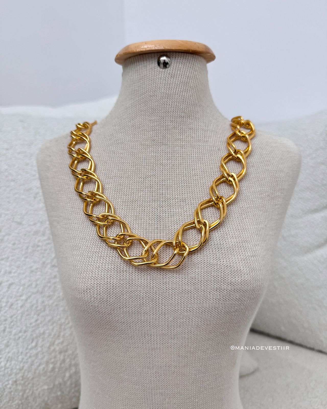 Colar Beatriz Dourado 102928