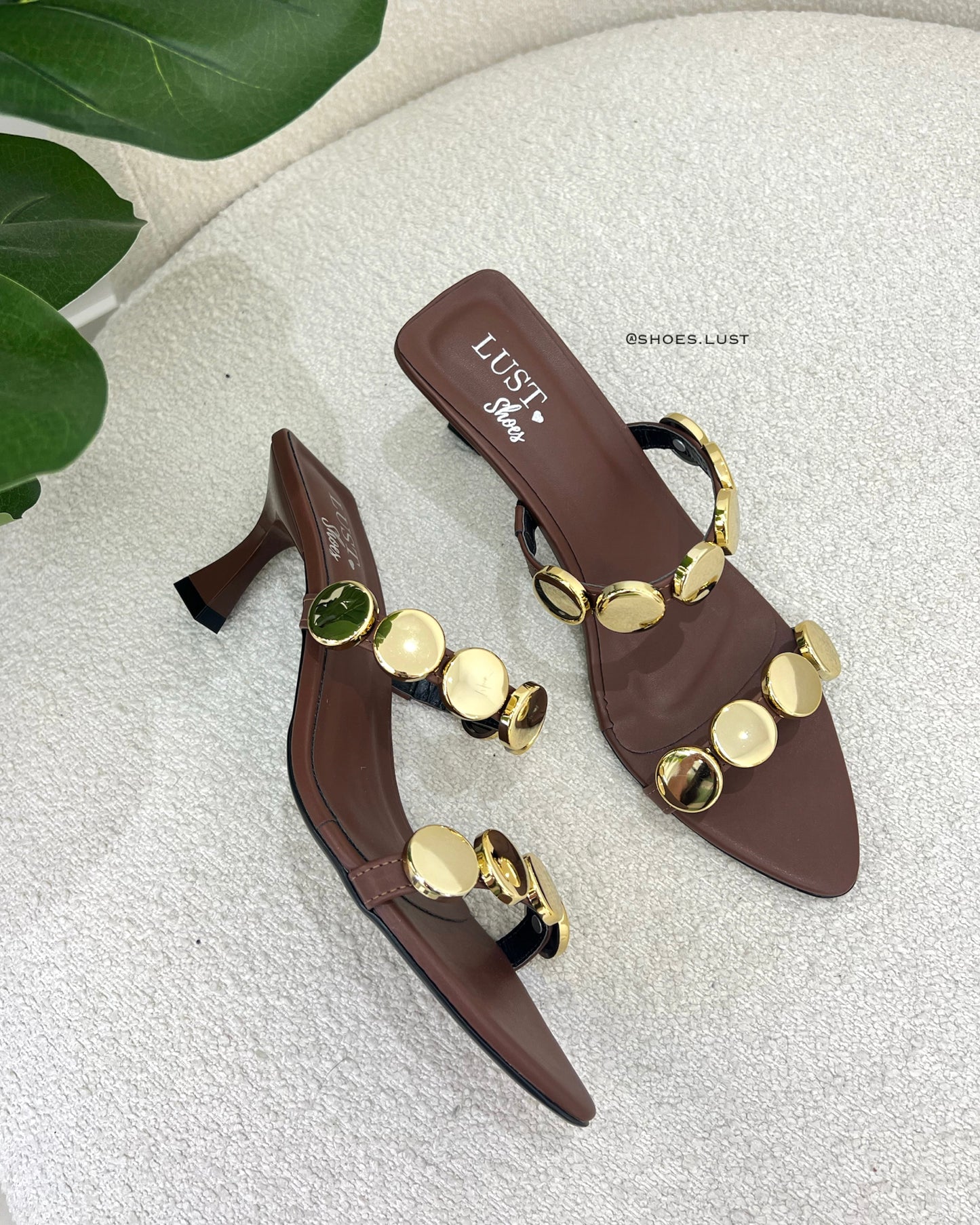 Tamanco Lust Shoes Medalhas Mia Marrom Café – 105915