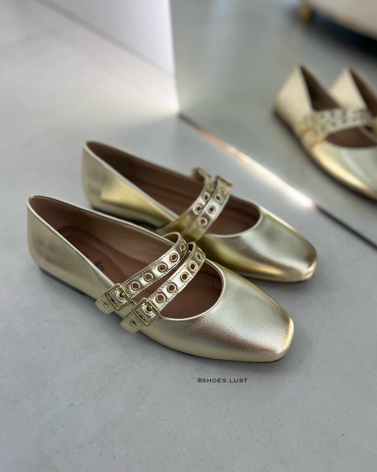 Sapatilha Lust Shoes Tânia Ouro Light – 385665031