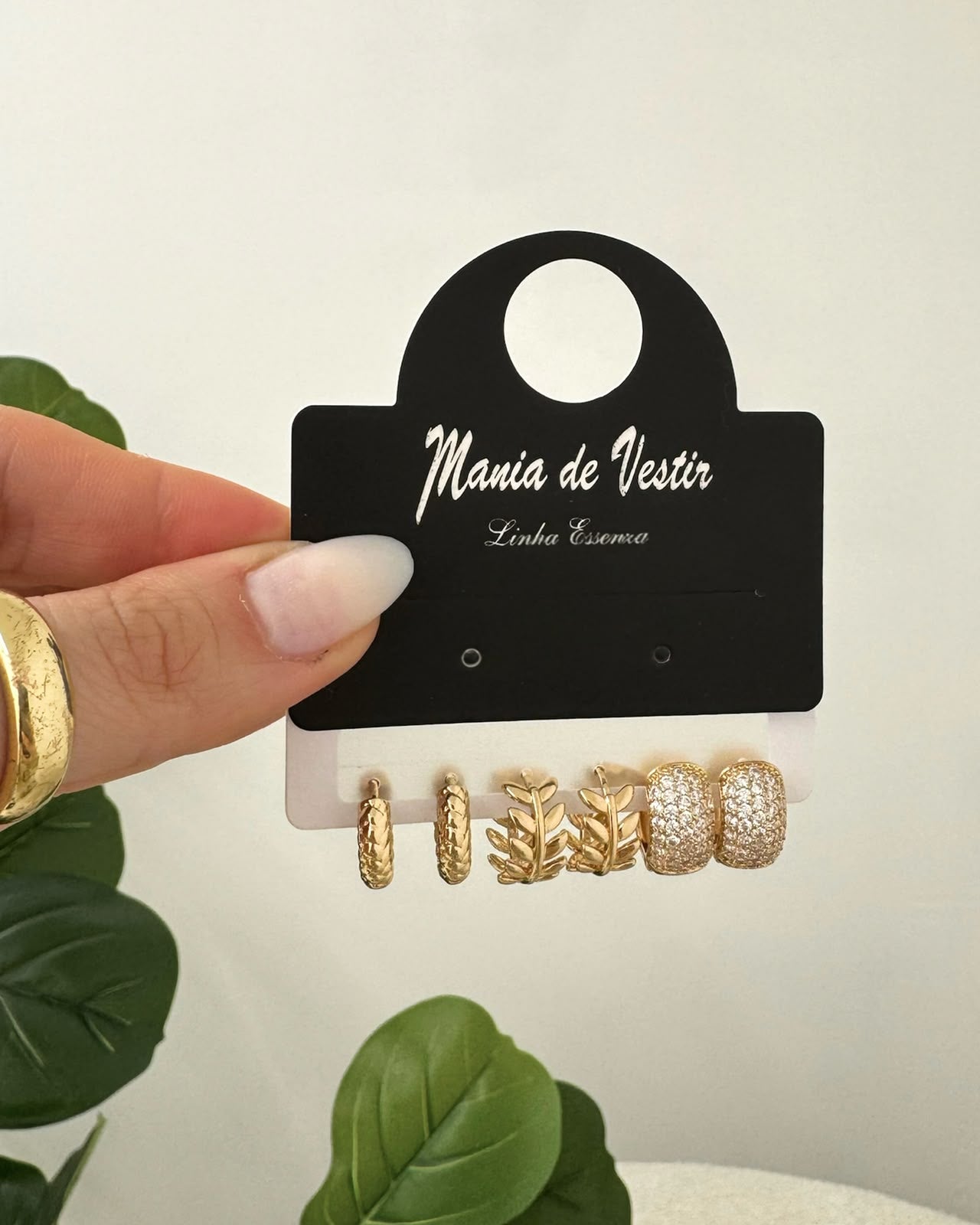 Kit de Brincos Mania Essenza Dourado 136055