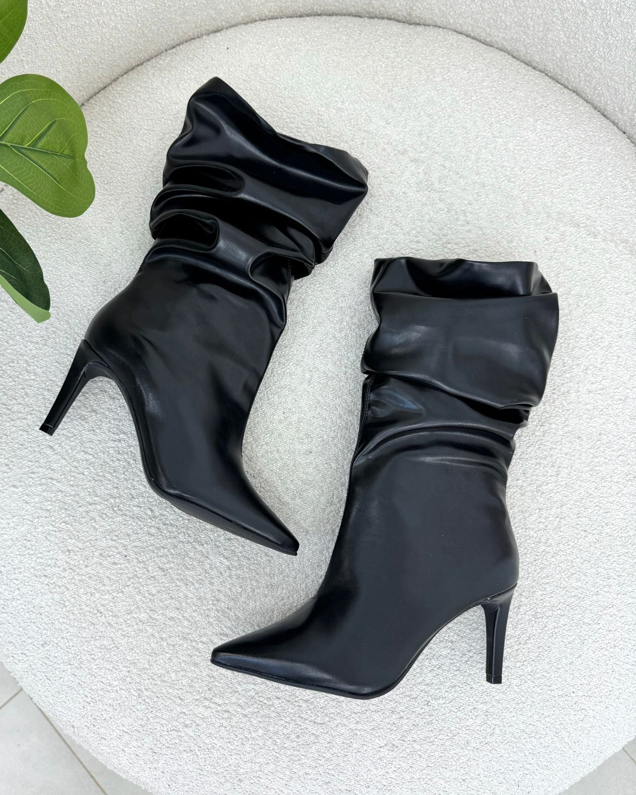 Bota Lust Shoes Slouchy Patricia Black – 129177