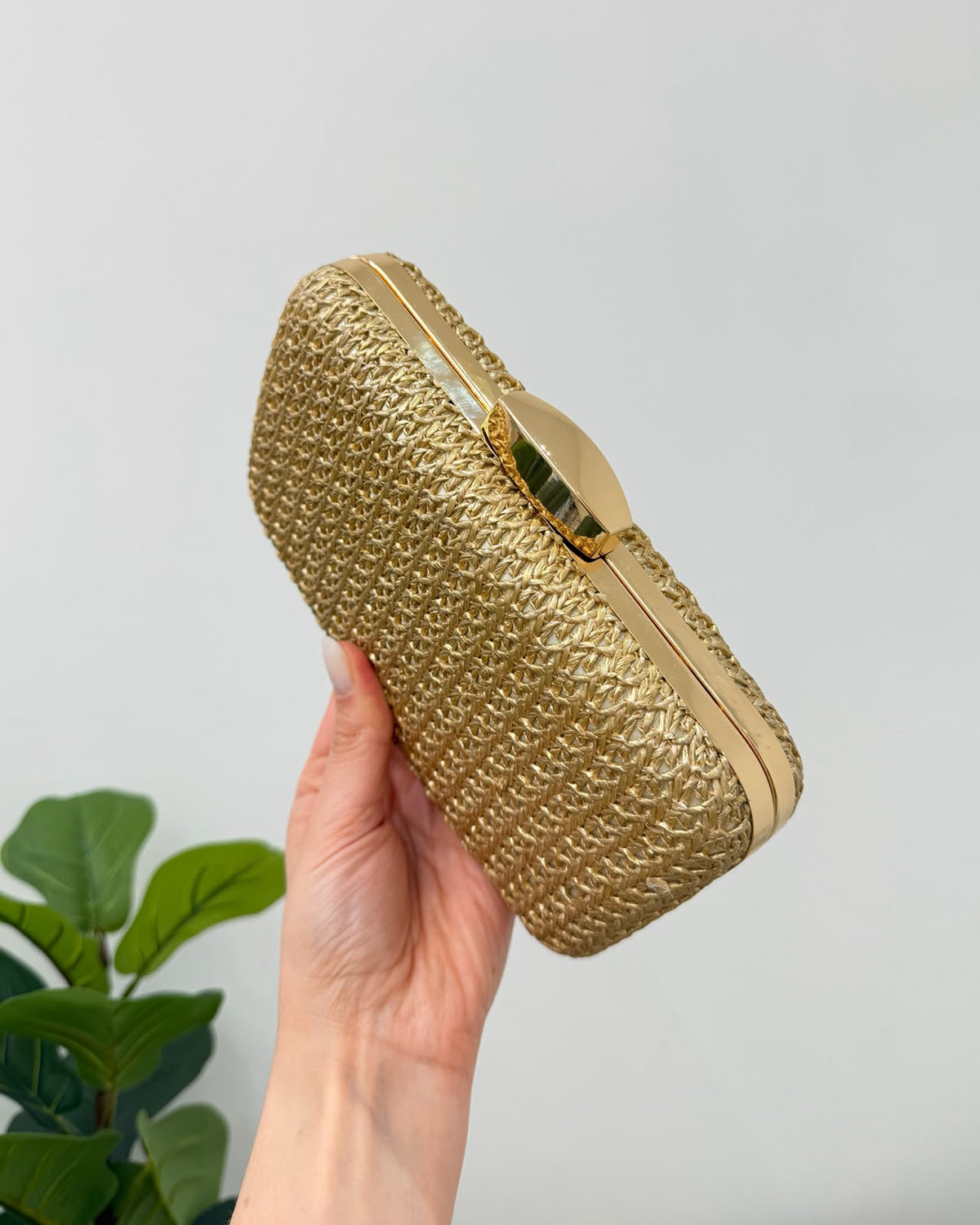 Bolsa Mania Essenza Dourada 137549